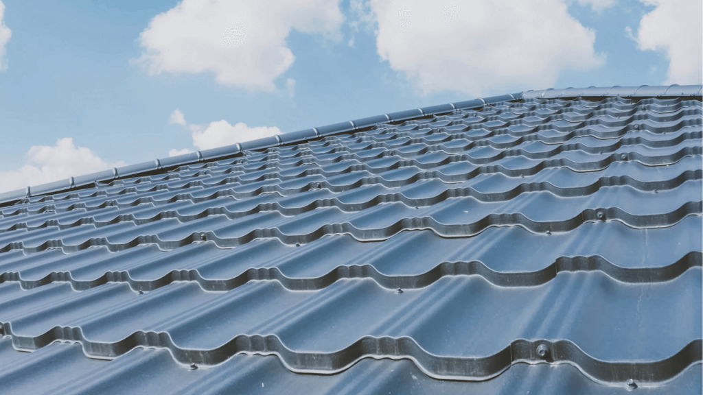 Metal Roofs in Florida 2025: Comparing the 3 Most Hurricane-Resistant Types