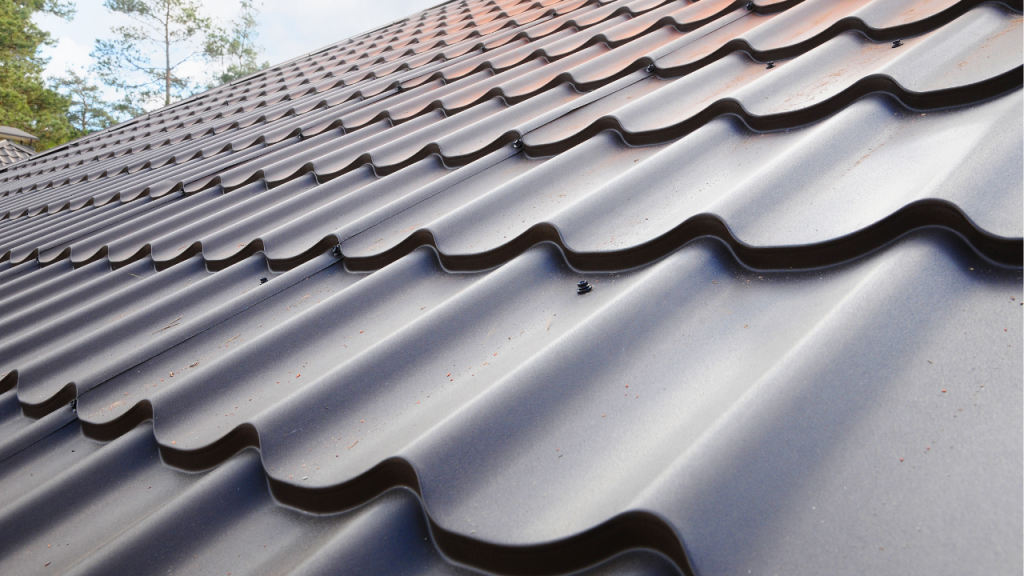 Metal roofing in Florida: 2025 Buyer's guide to styles, materials & hurricane protection